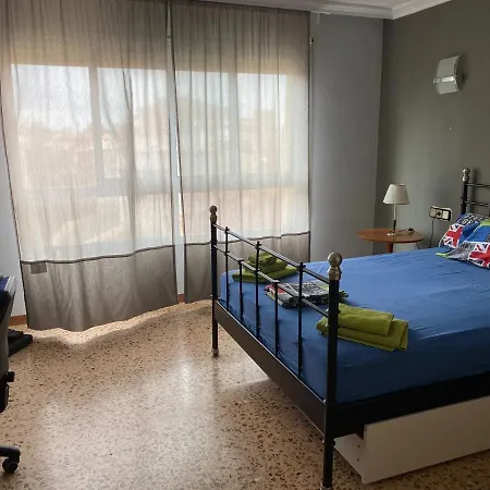 Enorme Piso En Apartment